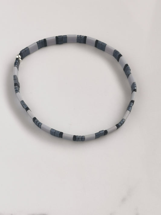 Tile Beaded Bracelet (Grey)